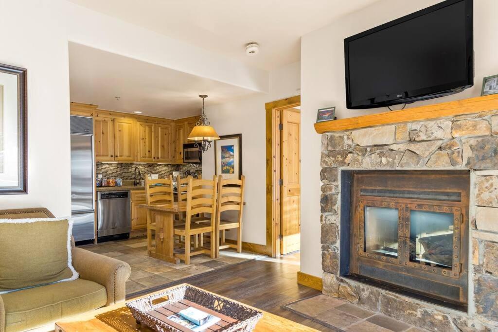 Blue Collar Boutique: Affordable Adventure Aparthotel Telluride Exteriör bild