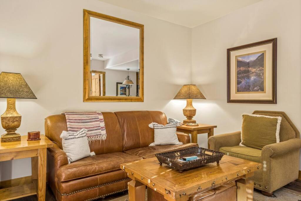 Blue Collar Boutique: Affordable Adventure Aparthotel Telluride Exteriör bild